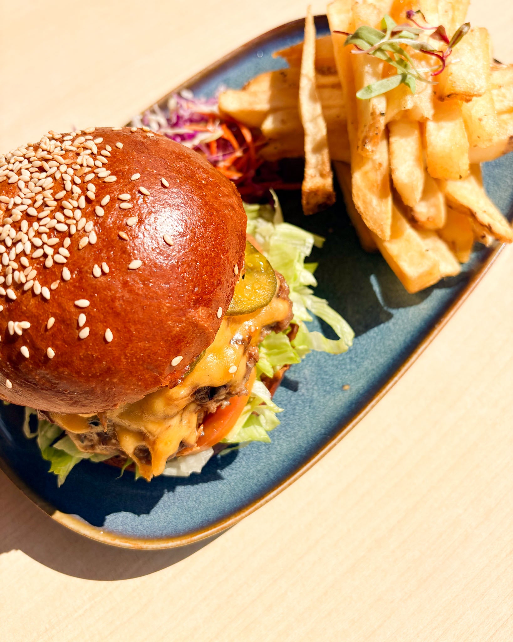 Classic Cheeseburger