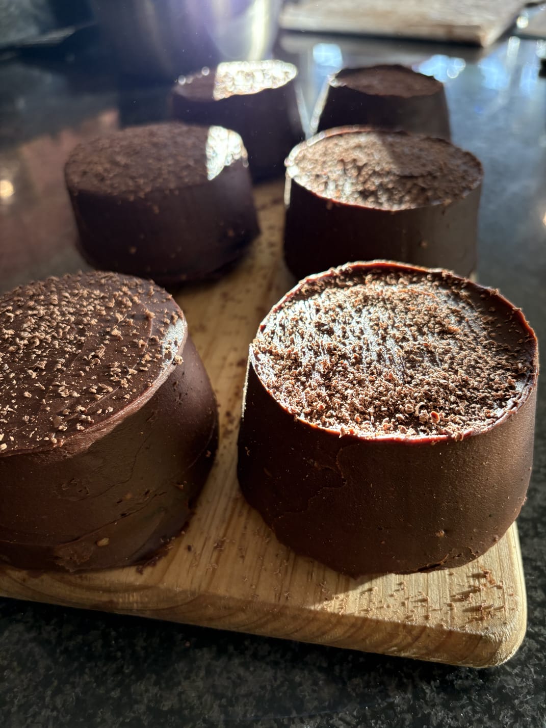 Castle Milk Stout & creamy Amarula center Cake